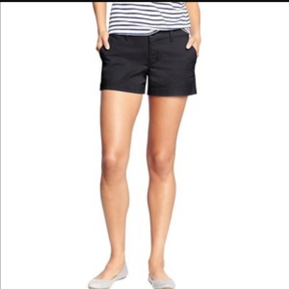 Old Navy Black Classic Everyday Twill Chino Shorts Size 2
